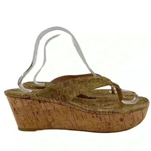 Stuart Weitzman sandals 10.5 gold leather snakeskin print cork platform thong